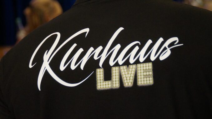 Kurhaus Live -- Christoph Brüske Ein Boomer packt aus --Foto© Thomas Scheben (2)